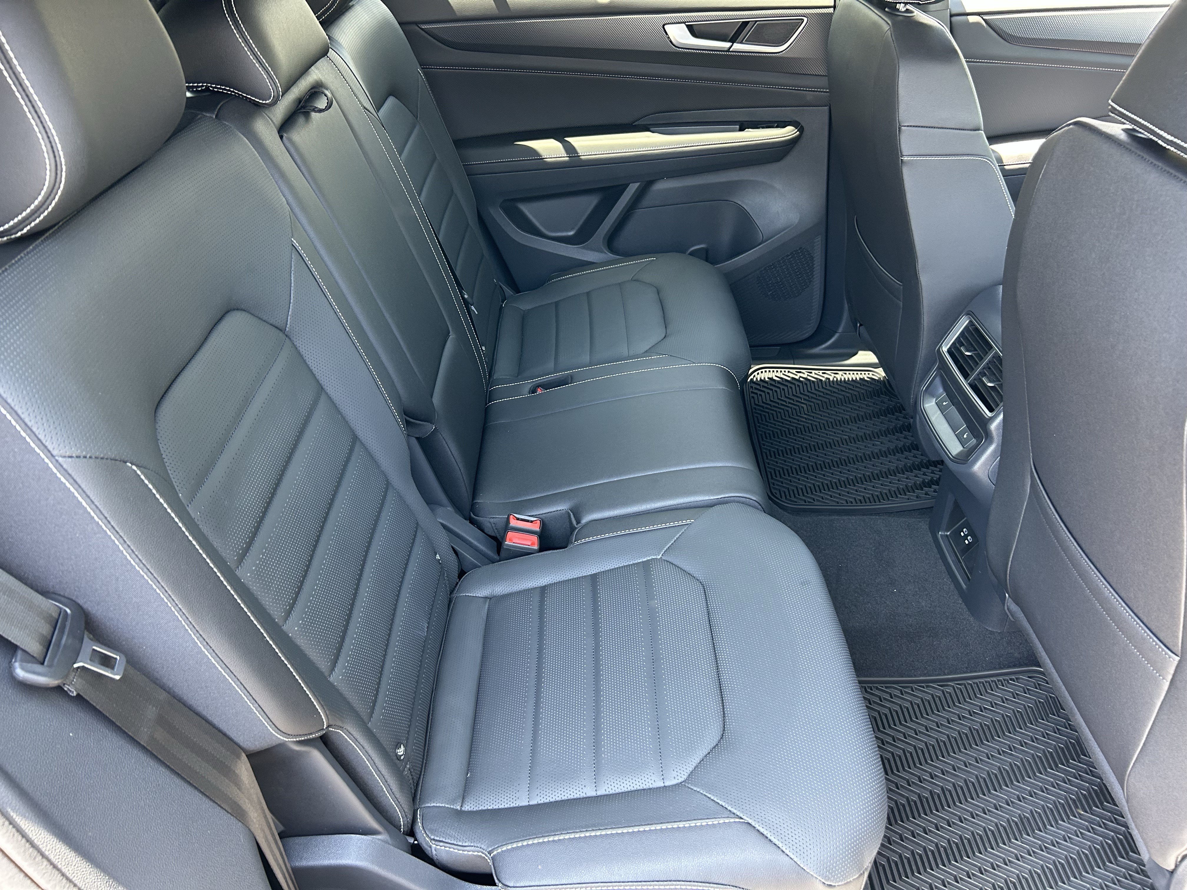 New 2026 Silver Mist Metallic Volkswagen 2.0T SEL R-Line Black image 9