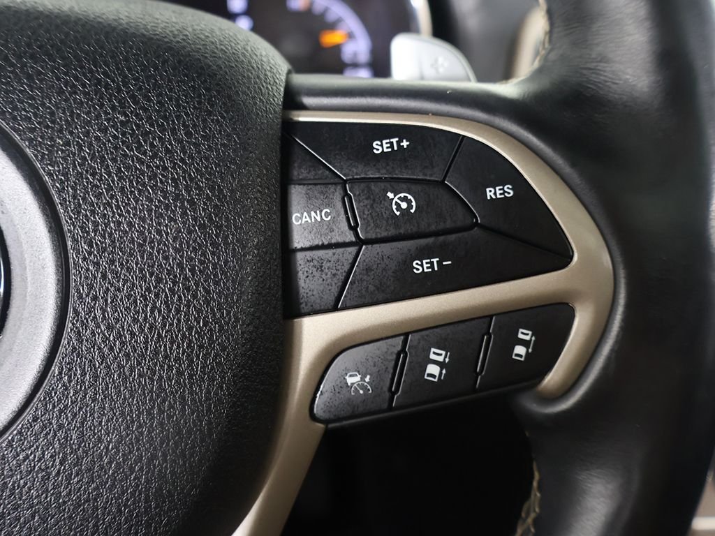 Used 2017 White Jeep Overland image 48