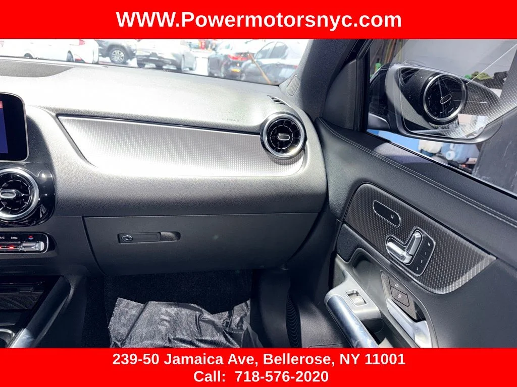 Used 2021 Black Mercedes-Benz GLA 250 image 23
