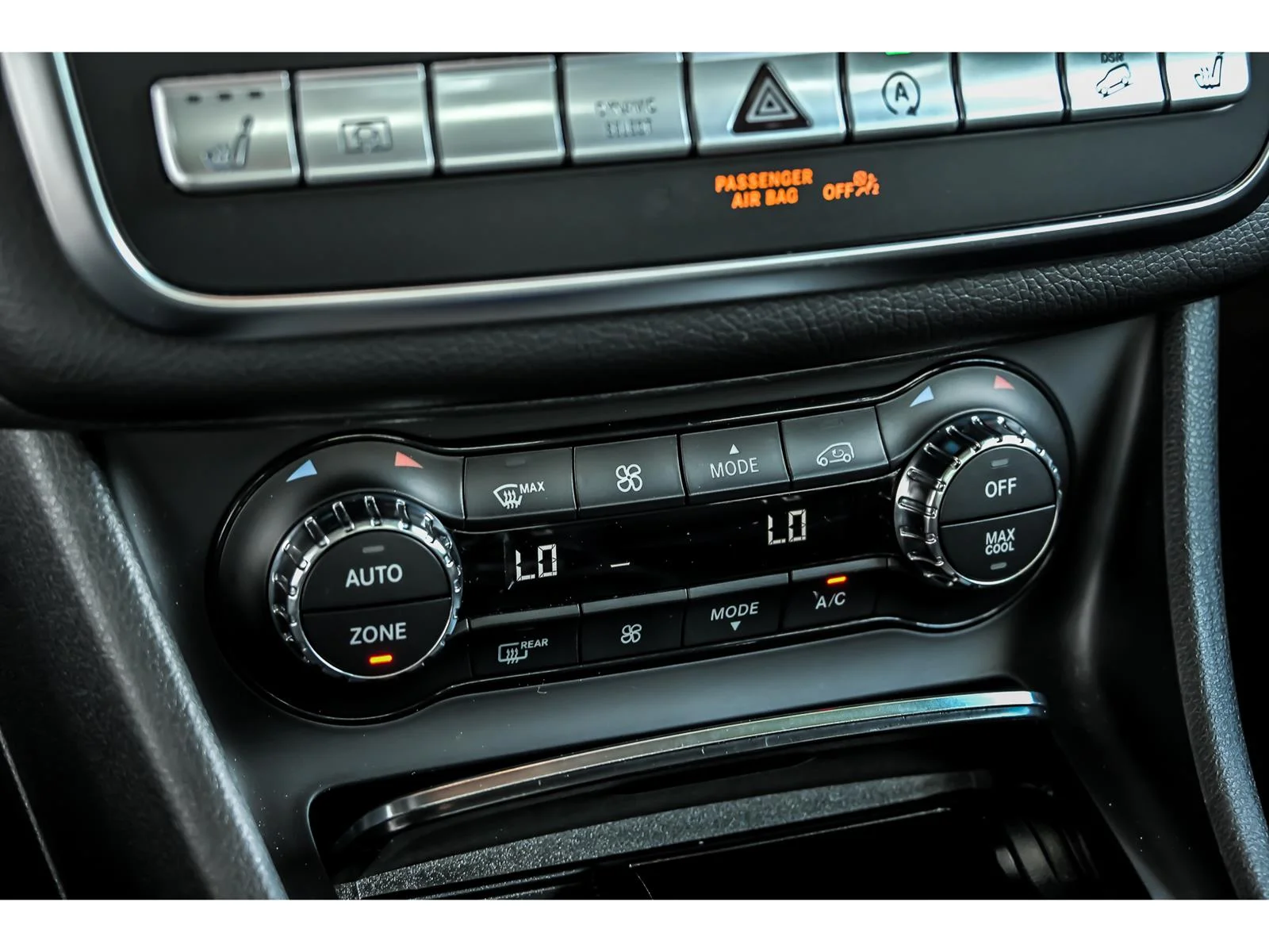 Used 2020 Black Mercedes-Benz GLA 250 4MATIC® image 22