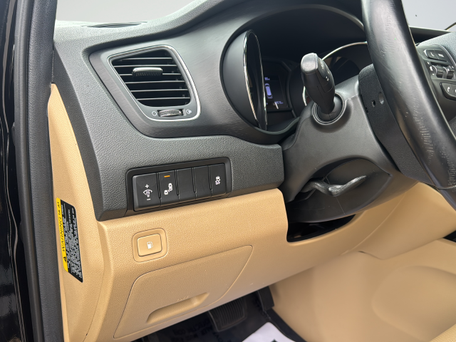 Used 2020 Black Kia EX image 28