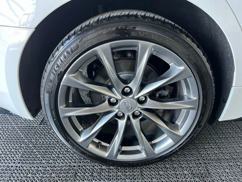 Used 2020 White Cadillac Sport image 24