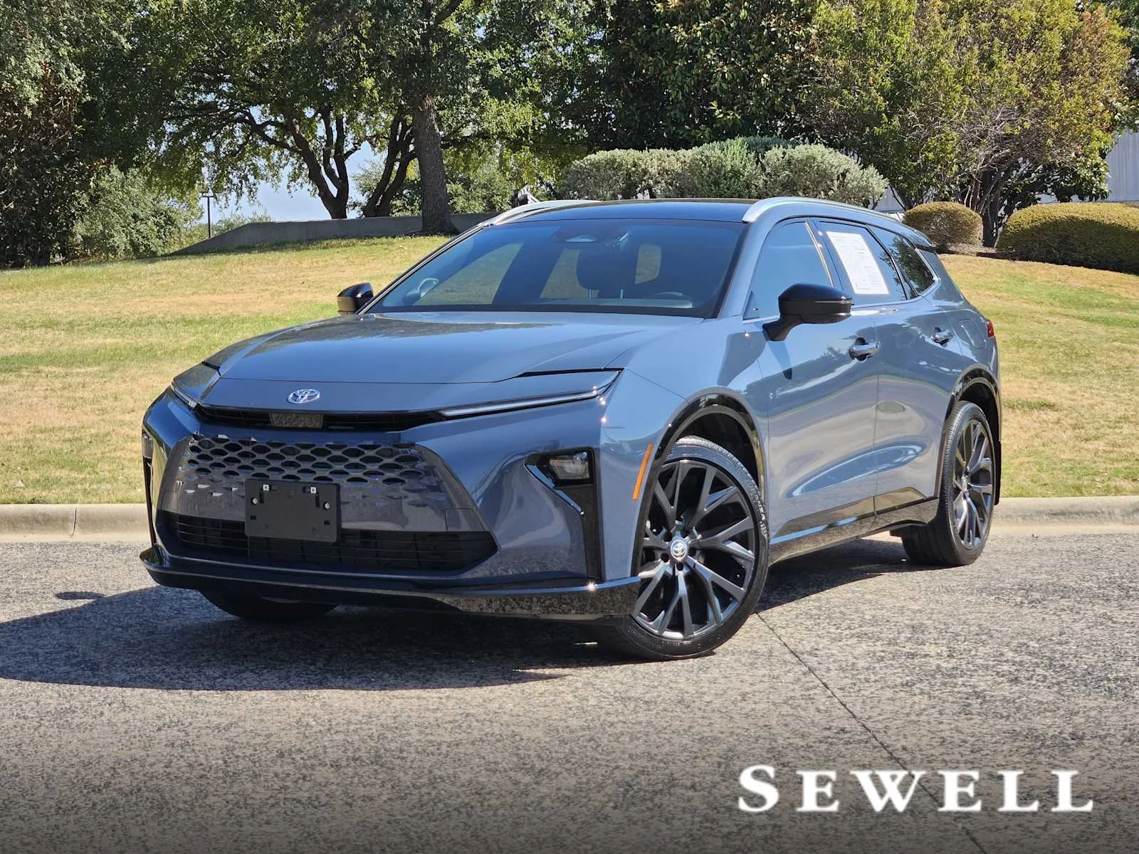 2025 Toyota Crown Signia