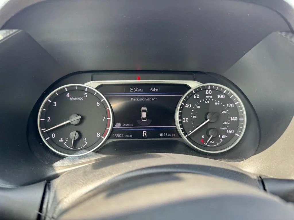 Certified Used 2023 White Nissan SR image 22