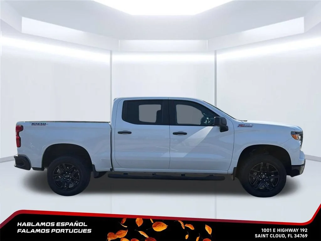 Used 2025 Summit White Chevrolet Custom Trail Boss image 7