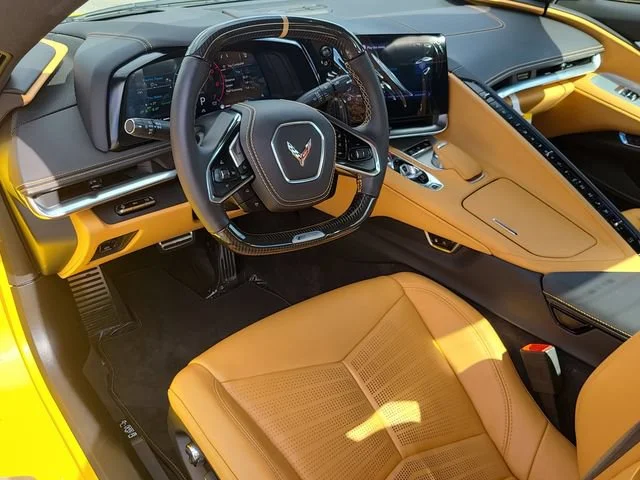 New 2025 Competition Yellow Tintcoat Metallic Chevrolet 3LZ image 13