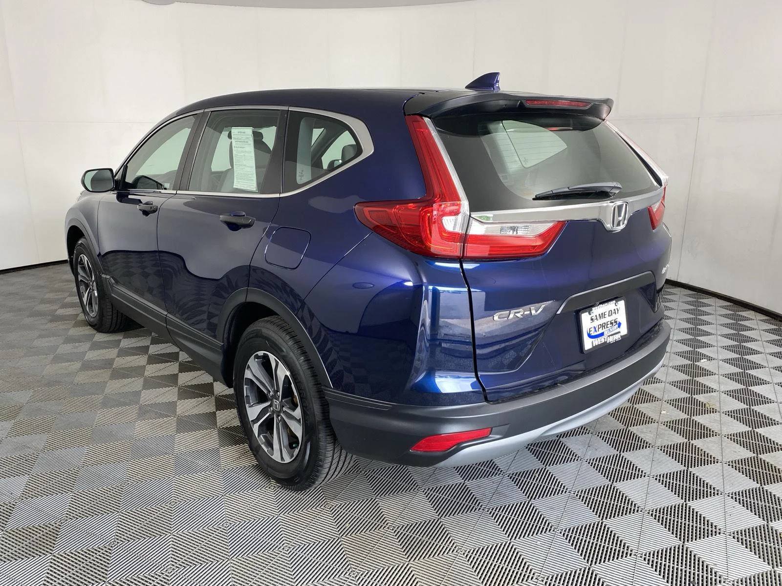 Used 2019 Obsidian Blue Pearl Honda LX image 5