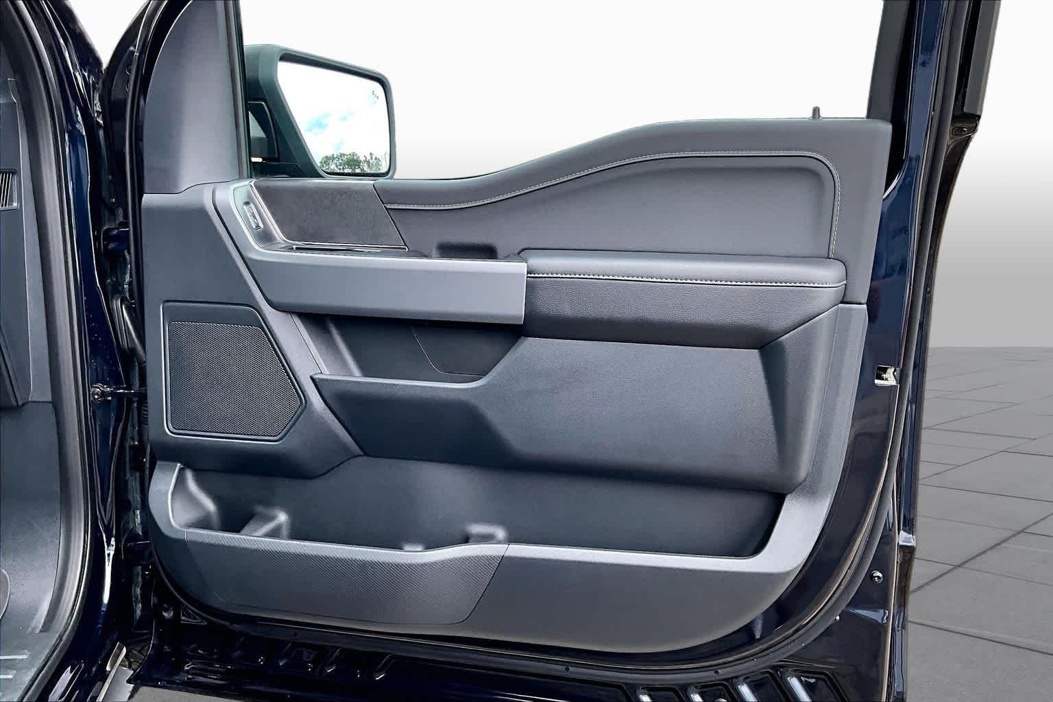 Used 2025 Antimatter Blue Metallic Ford XLT image 23