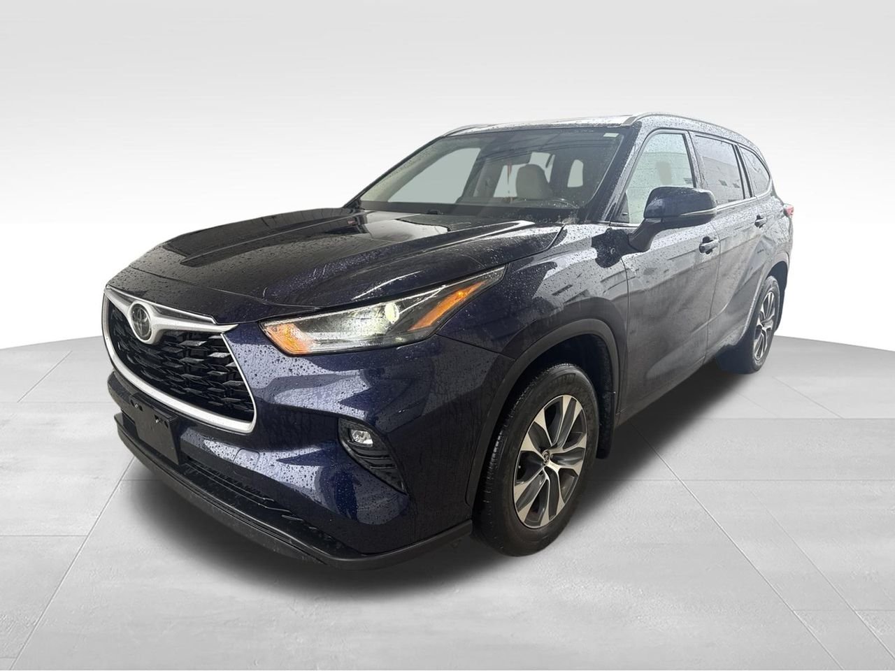 2022 Toyota Highlander XLE AWD photo