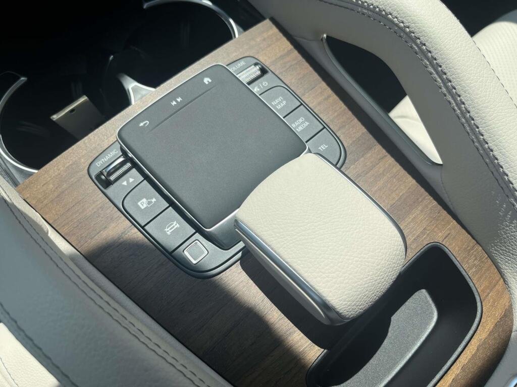 New 2026 Polar White Mercedes-Benz GLE 450 image 29