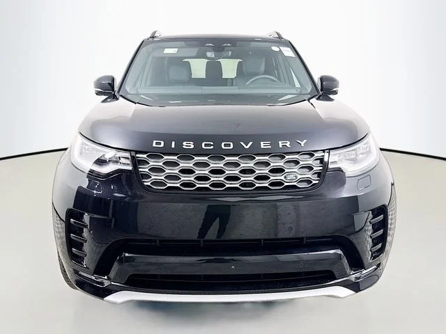 New 2026 Santorini Black Metallic Land Rover Gemini Edition image 2