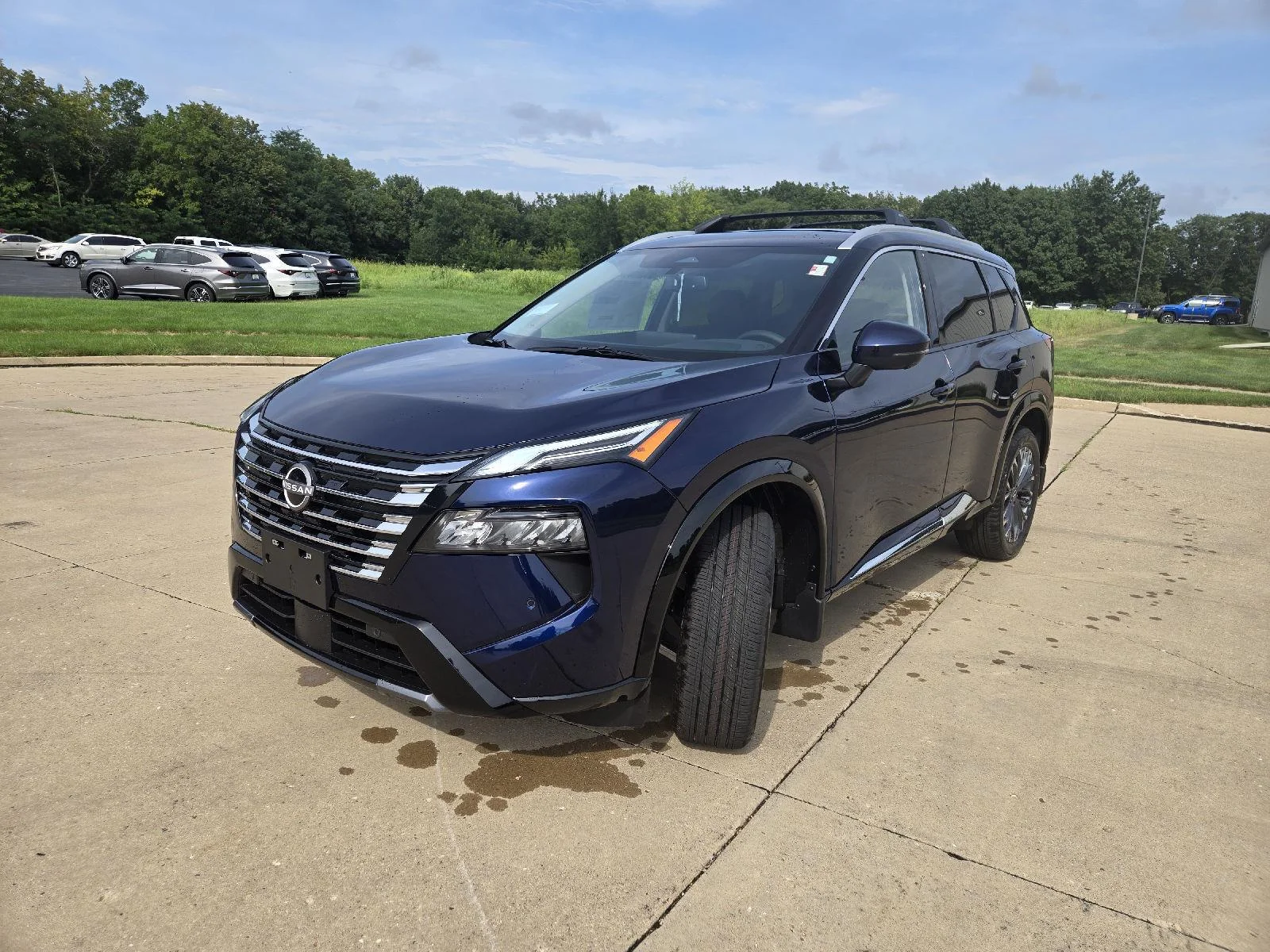 New 2026 Deep Ocean Blue Pearl Nissan Platinum image 4
