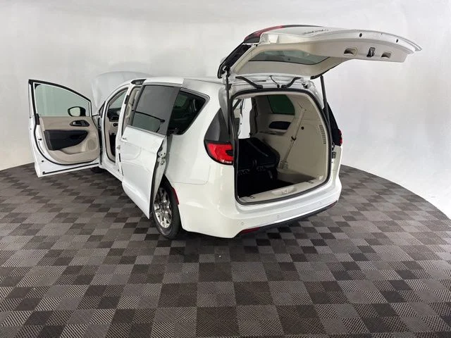 Used 2023 White Chrysler Touring L image 16