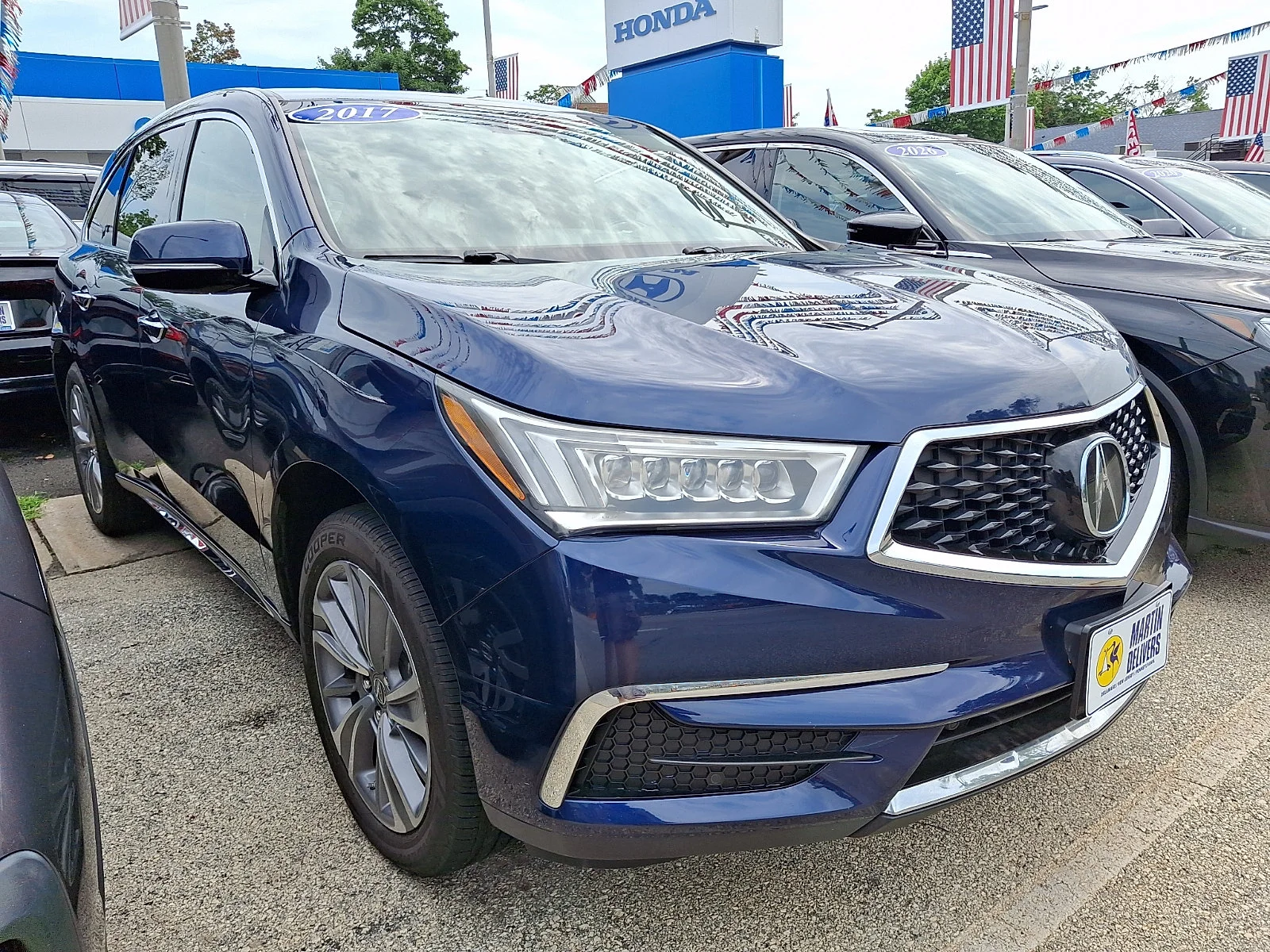 Used 2017 Fathom Blue Pearl Acura w/Technology Pkg image 3