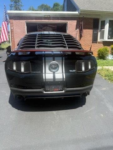 Used 2012 Black Ford GT Premium image 3