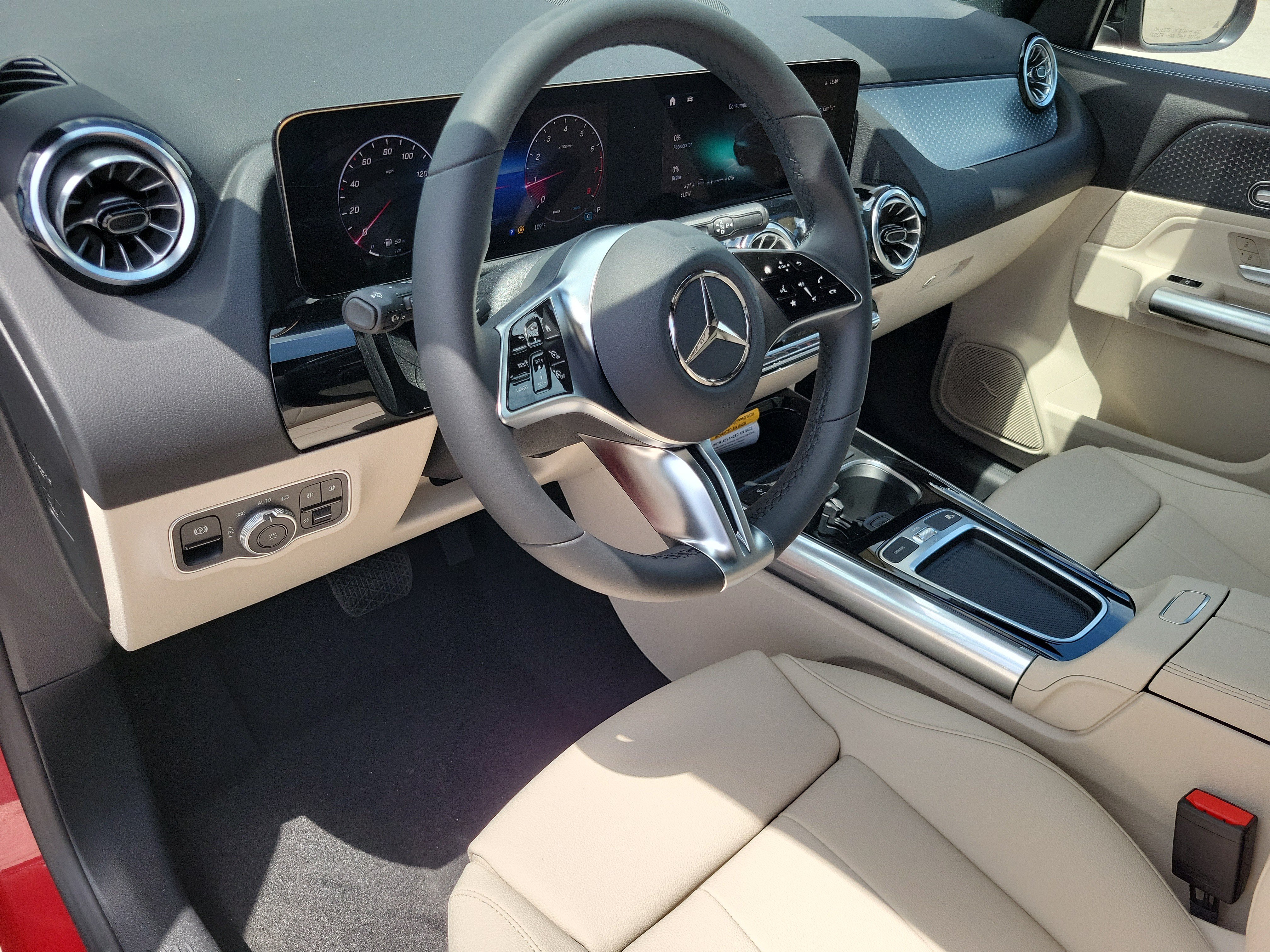 New 2026 MANUFAKTUR Patagonia Red Metallic Mercedes-Benz GLA 250 image 52