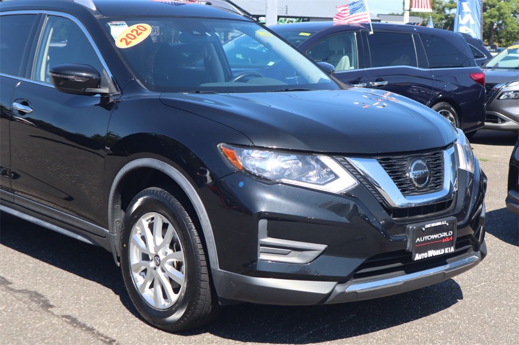 Used 2020 Nissan Rogue SV with VIN JN8AT2MV9LW132189 for sale in East Meadow, NY