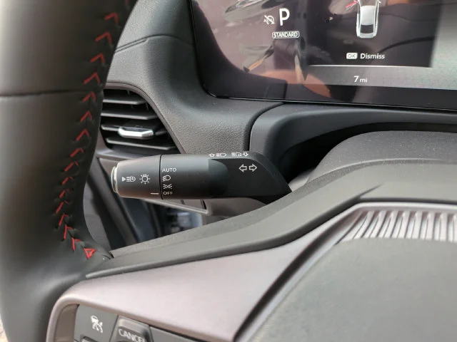 New 2027 Atlantic Gray Metallic / Super Black Two-tone Nissan SR image 27