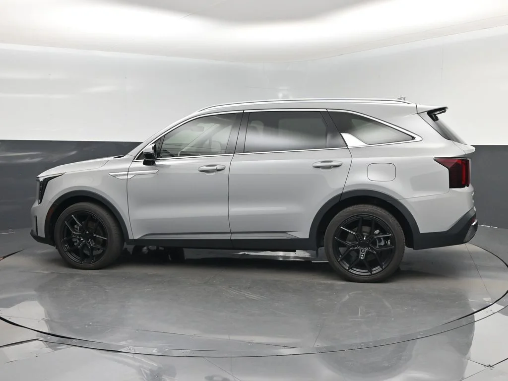 Certified Used 2024 Gray Kia EX image 10