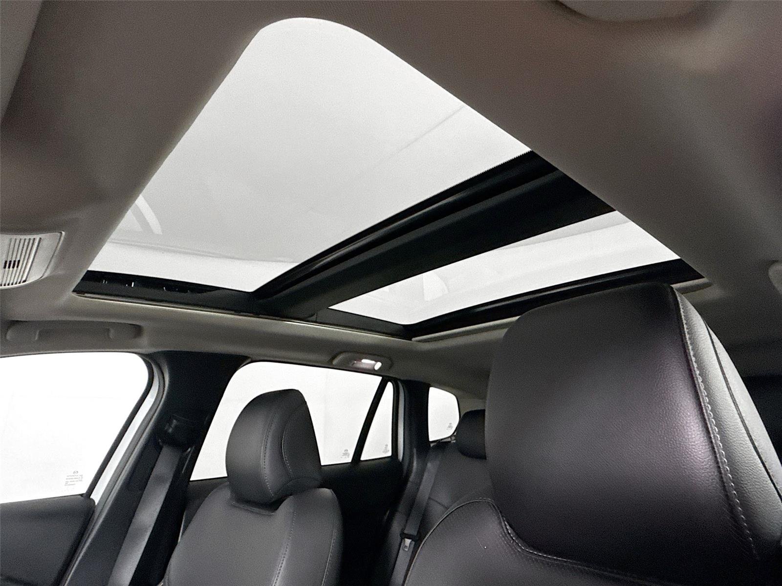 Certified Used 2025 Wind Chill Pearl Mazda Premium Package image 6