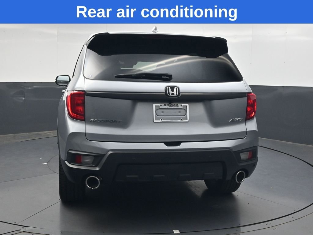 Used 2023  Honda EX-L image 5