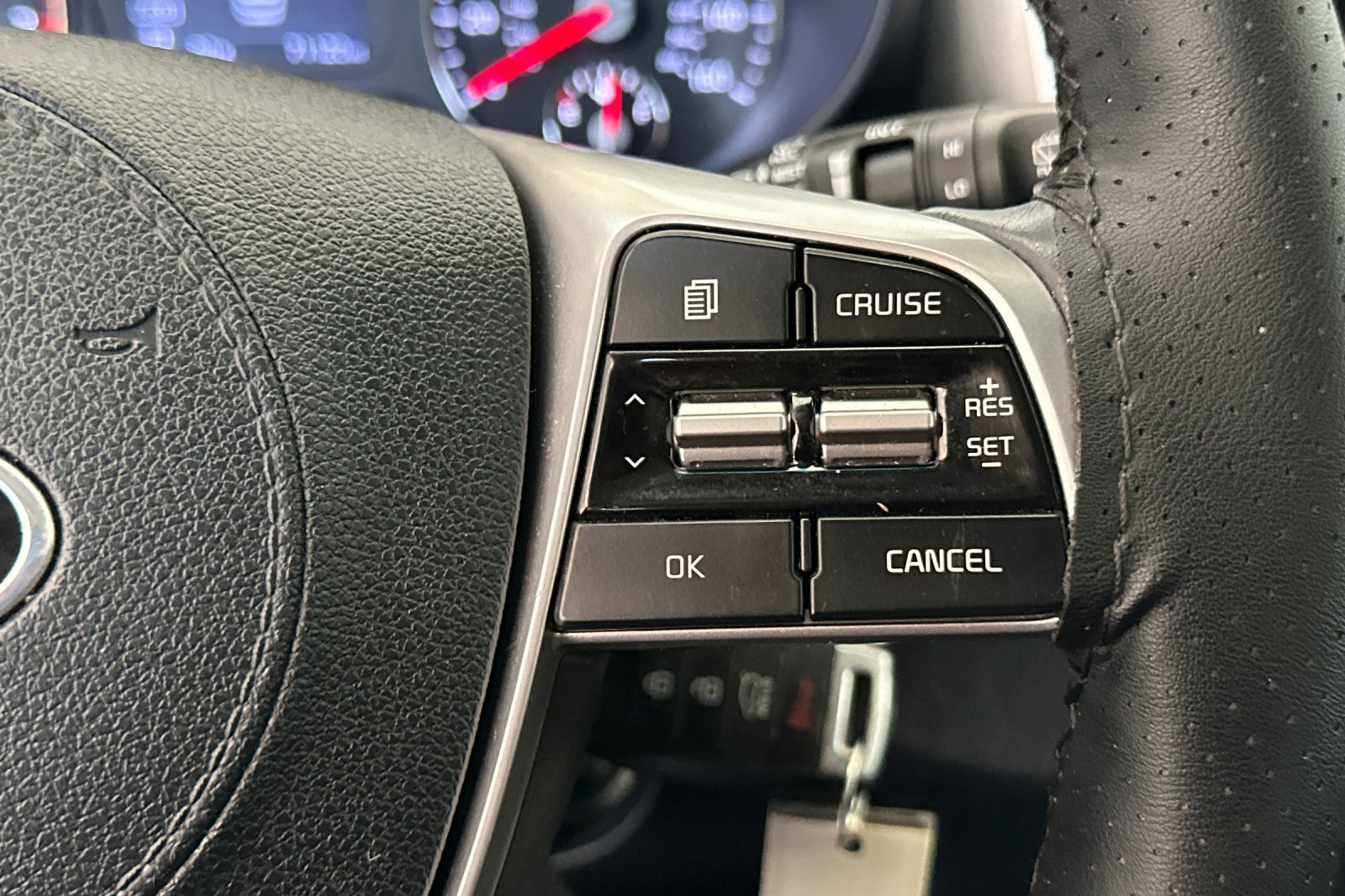 Used 2020 Silver Kia LX image 27