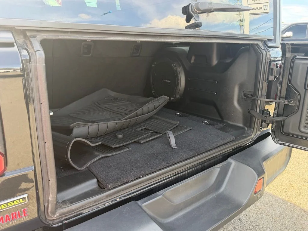 Used 2021 Black Jeep Unlimited Sport S image 5