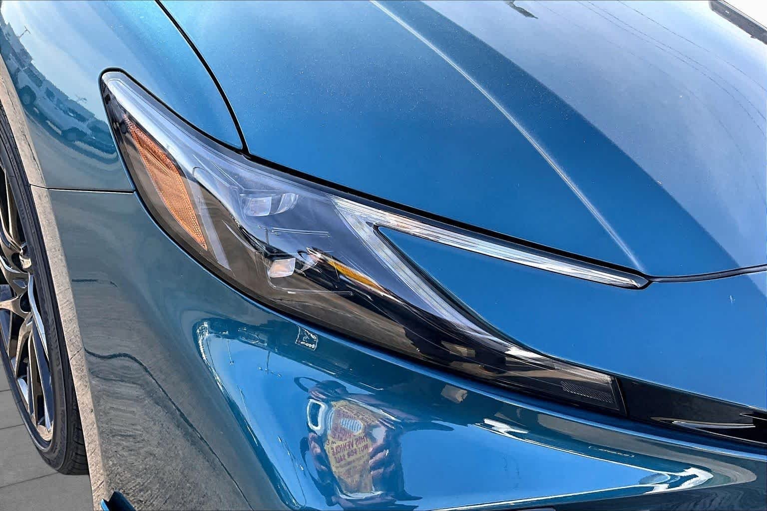 New 2026 Ocean Gem with Midnight Black Metallic roof Toyota XSE image 21