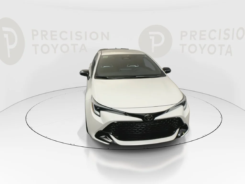 Used 2026 Ice Cap Toyota SE image 6