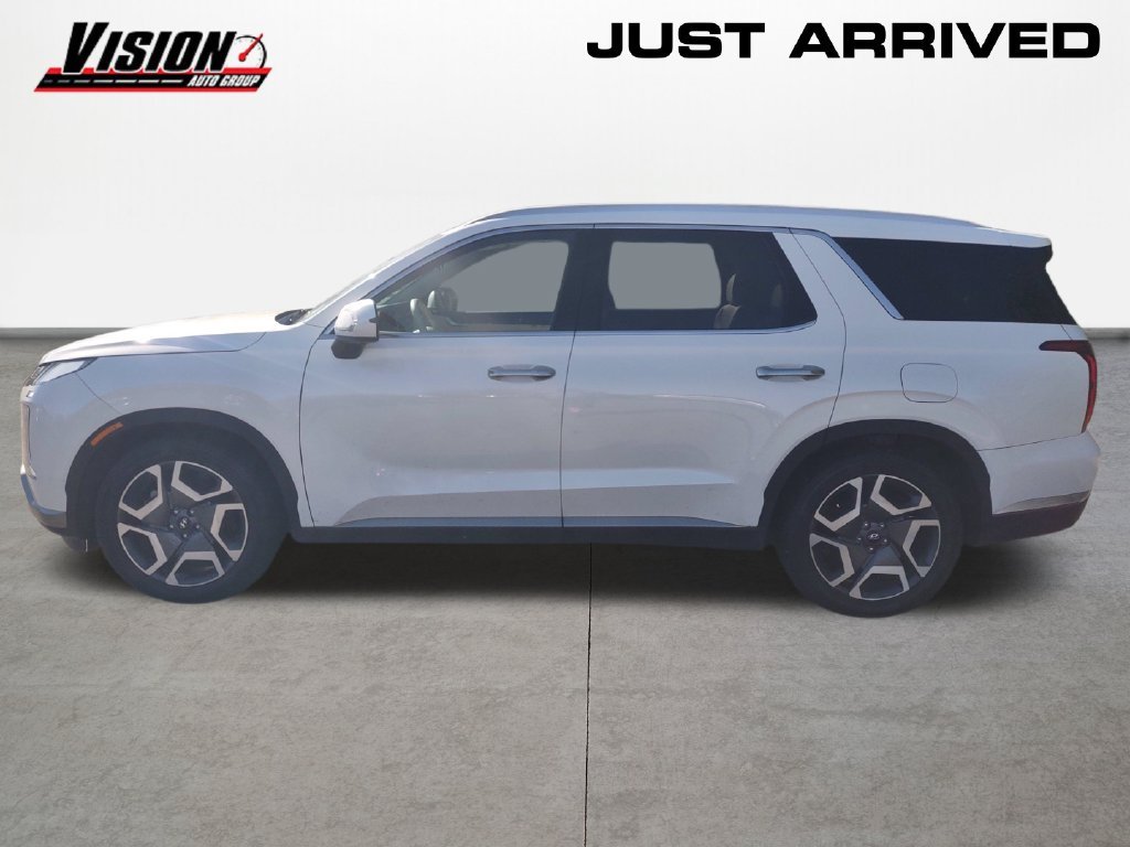 Used 2023 White Hyundai Limited image 2