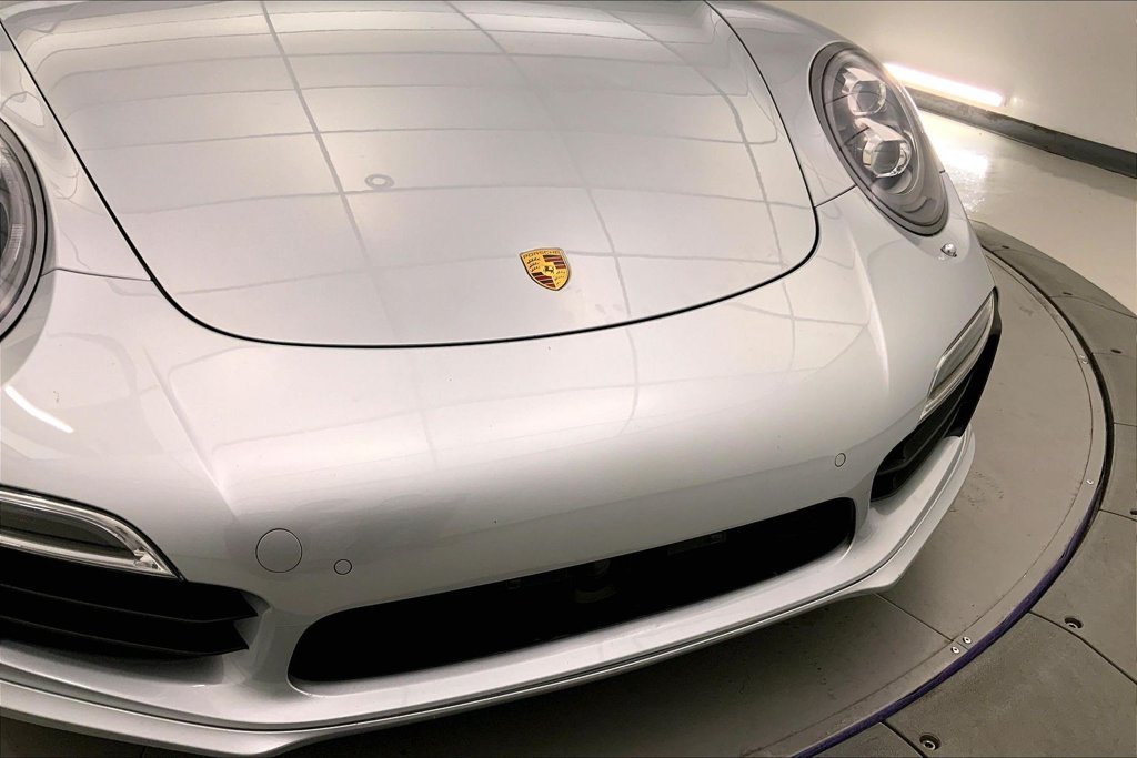 Used 2014 Rhodium Silver Metallic Porsche Turbo image 28