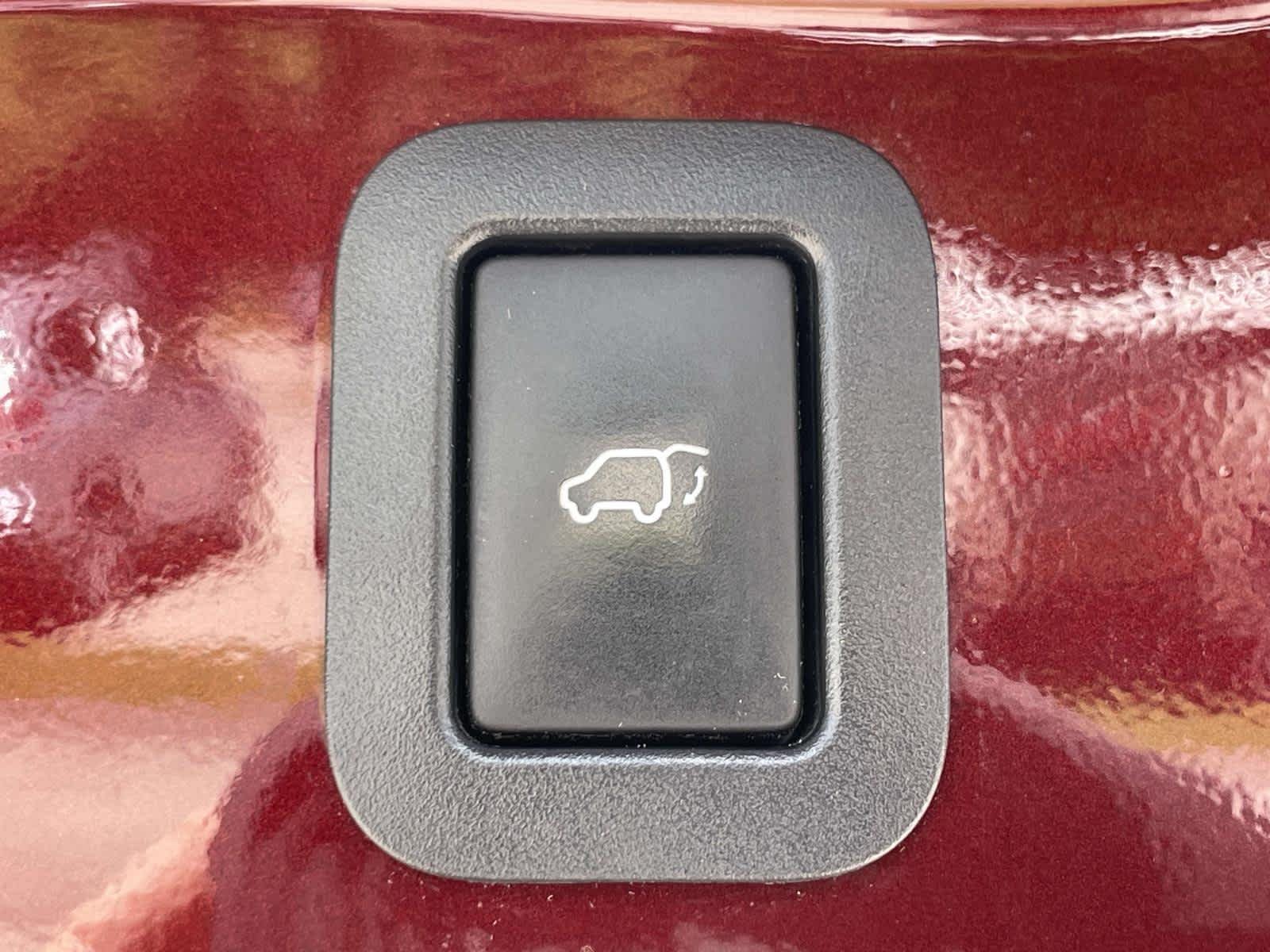 Used 2014 Ooh La La Rouge Mica Toyota Limited image 21