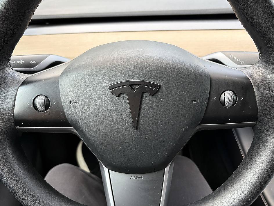 Used 2021 Midnight Silver Metallic Tesla Long Range image 19
