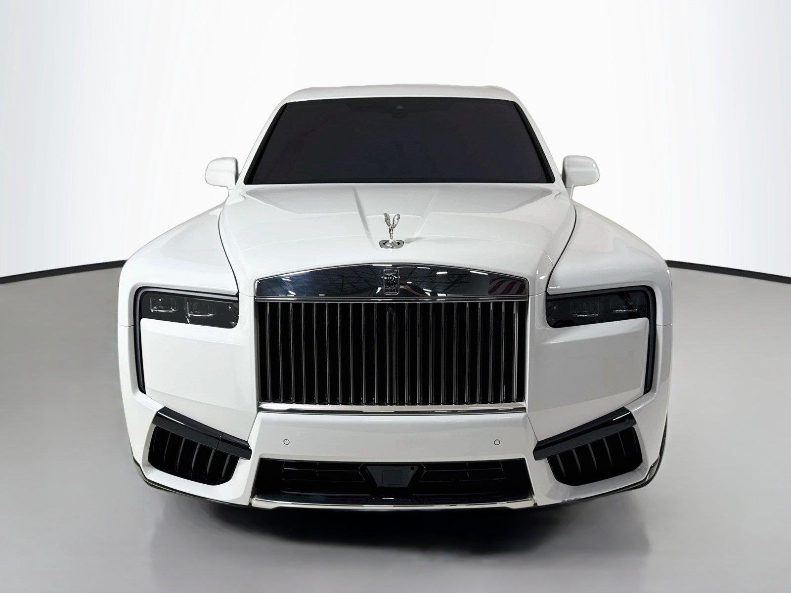 Used 2025 English White Rolls-Royce 26