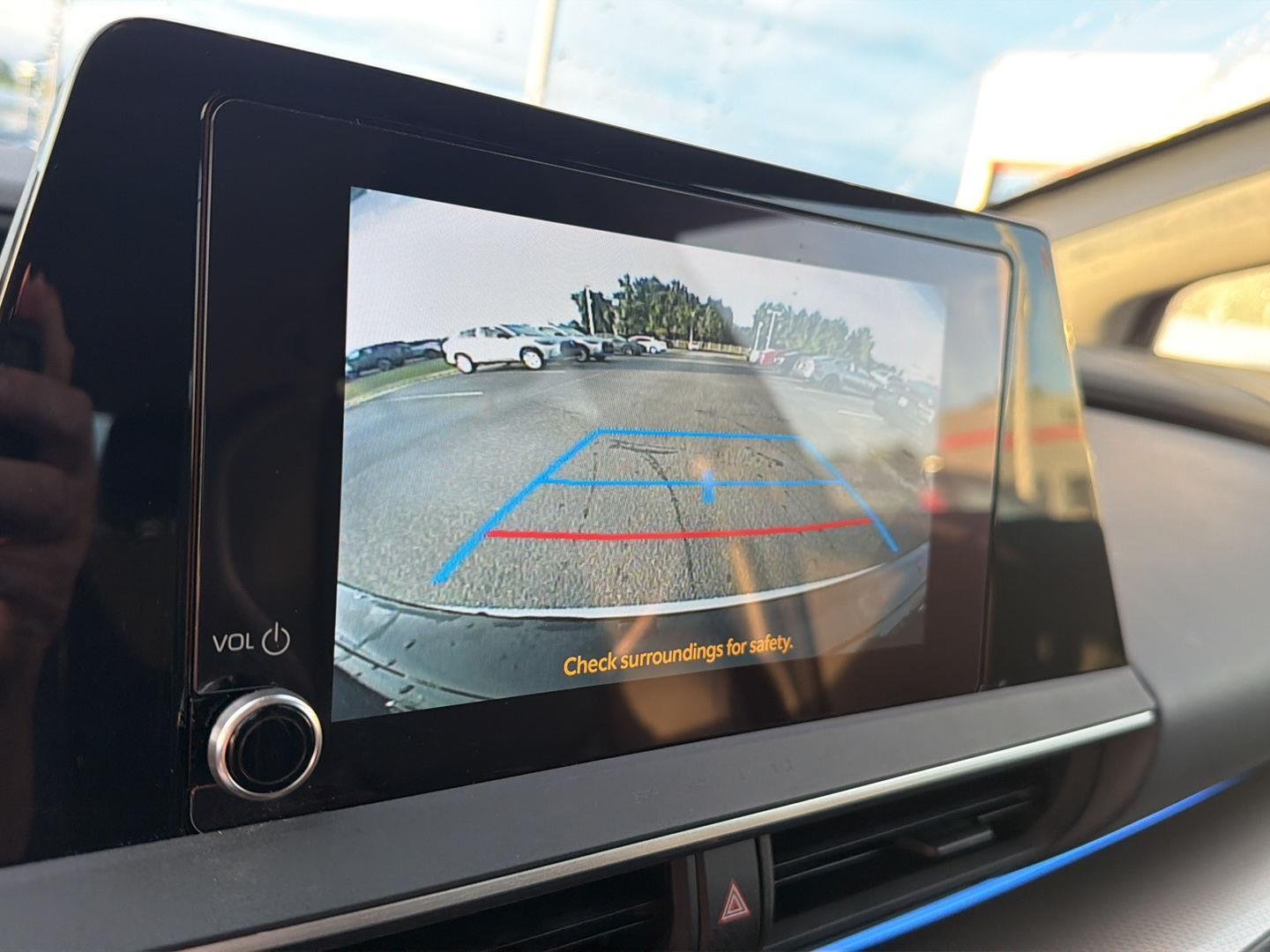 Certified Used 2025 Wind Chill Pearl Toyota XLE image 25