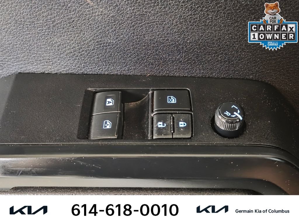 Used 2021 White Toyota SR image 27