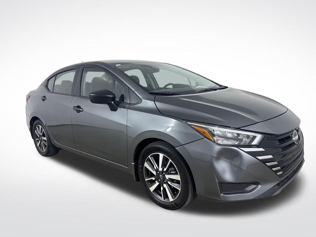 2025 Nissan Versa 1.6 S CVT's photo