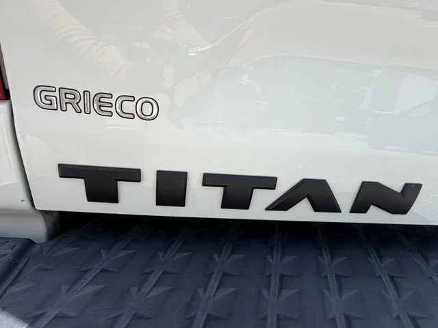 Used 2024 Glacier White Nissan SV image 10