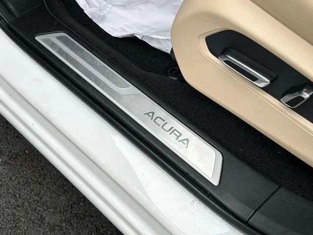 Used 2021  Acura Base image 25