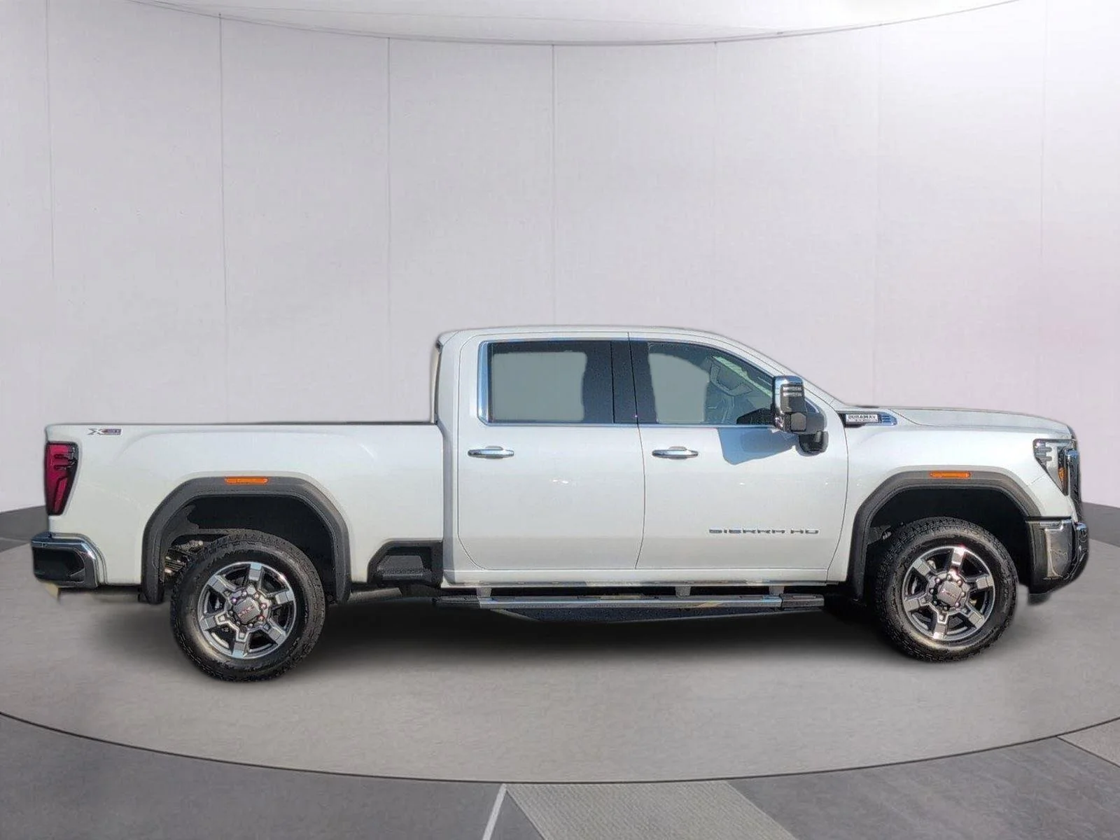 Used 2026 Glacier White Tricoat GMC SLT image 8