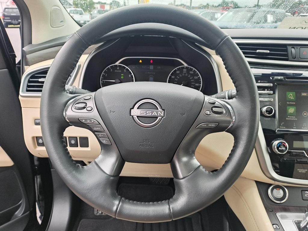 Used 2024 Black Nissan Platinum image 17
