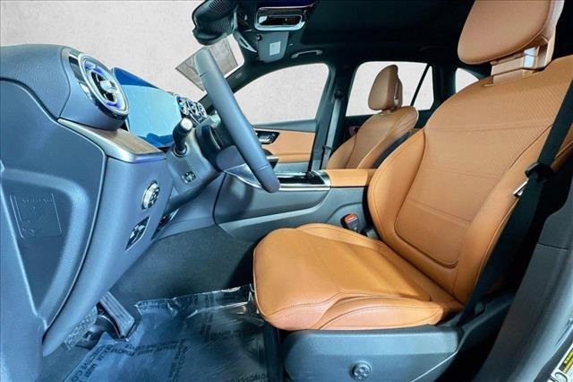 New 2026 Graphite Grey Metallic Mercedes-Benz GLC 300 image 48