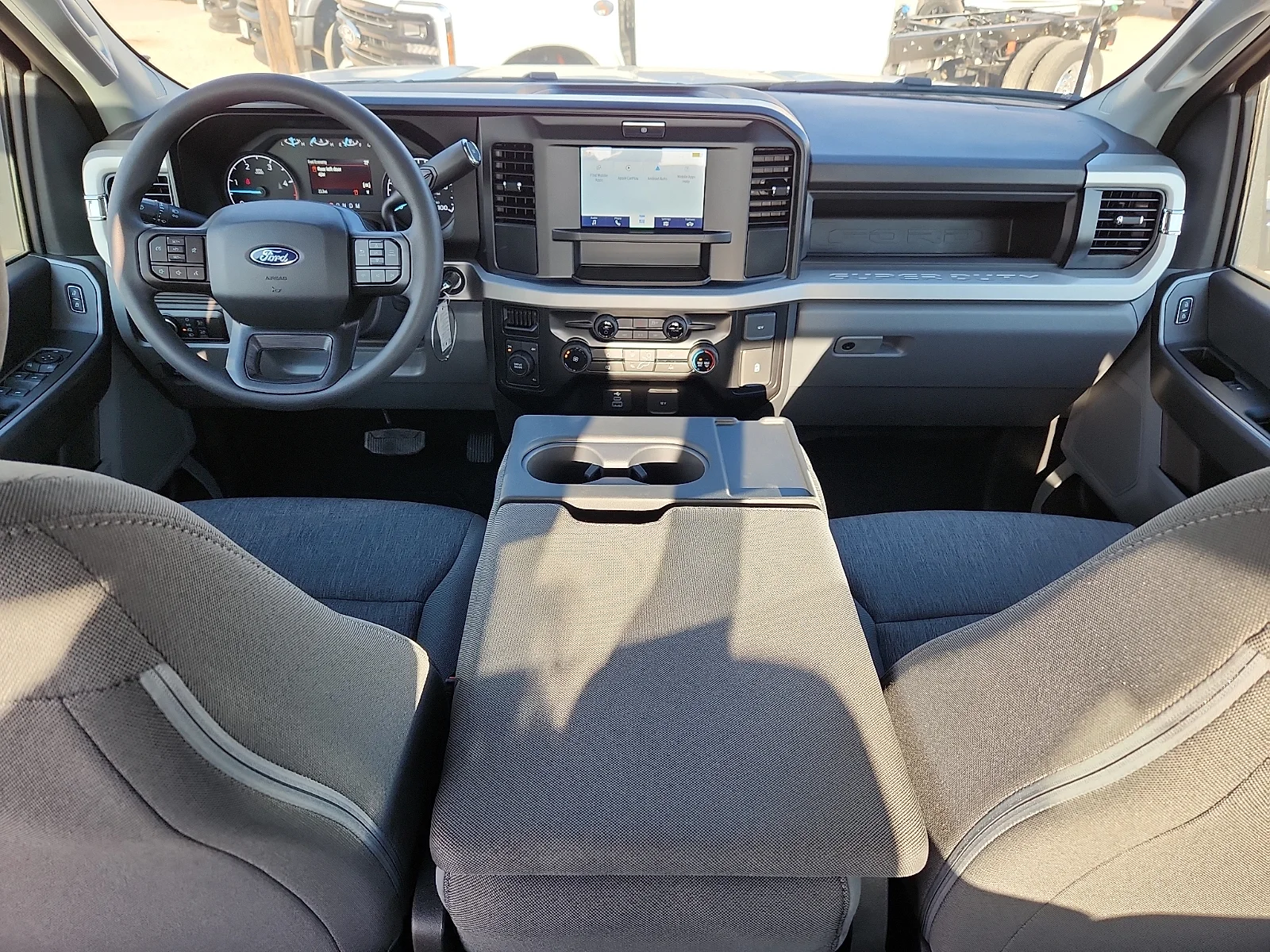 New 2027 Oxford White Ford XL image 13