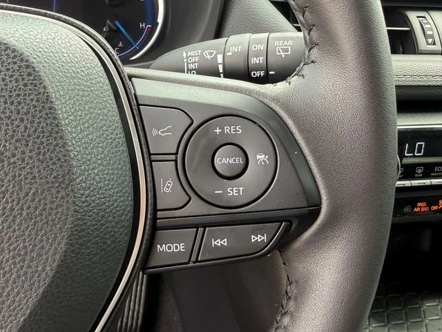 Certified Used 2024  Toyota XLE Premium image 12