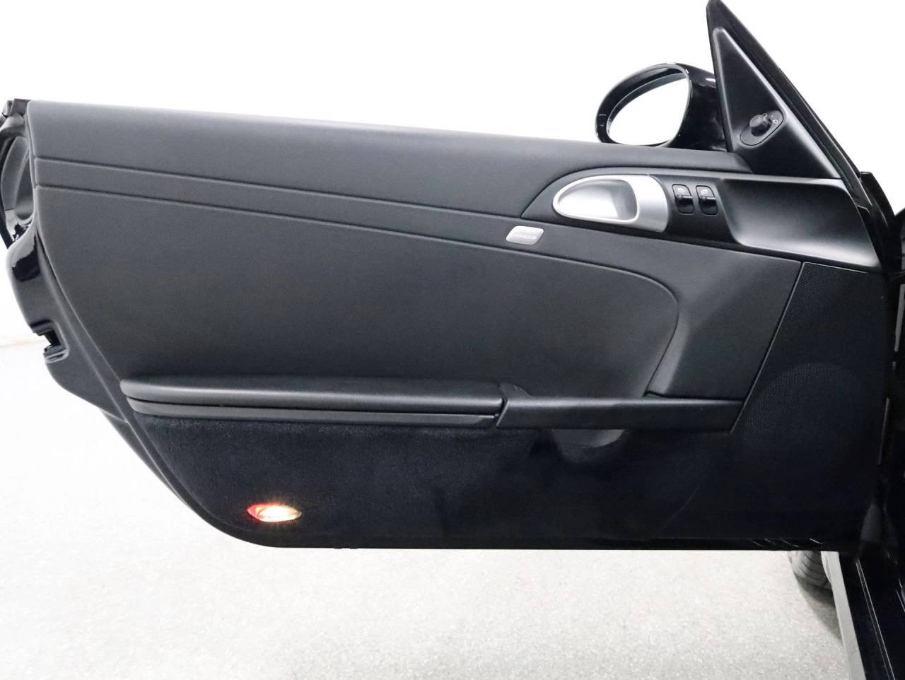 Used 2007 Black Porsche Cayman image 16
