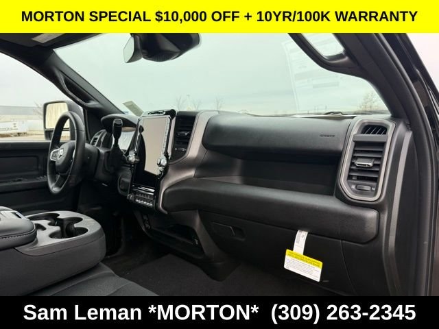 New 2026 Diamond Black Crystal Pearl-Coat Exterior Paint Ram Tradesman image 10