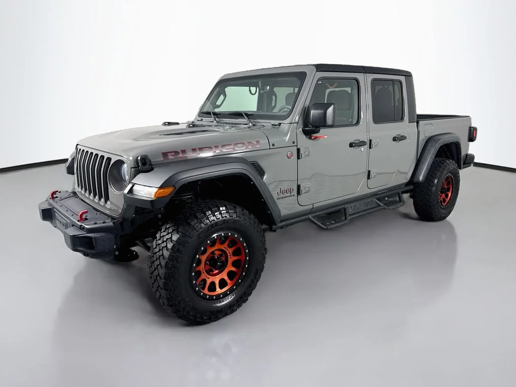 Used 2023 Gray Clearcoat Jeep Rubicon image 1