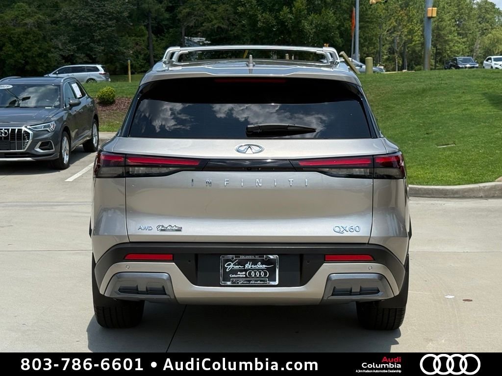 Used 2024 Silver INFINITI Sensory image 12
