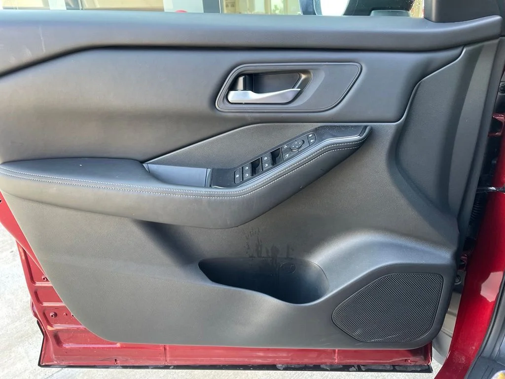 Used 2026 Red Nissan SV image 9
