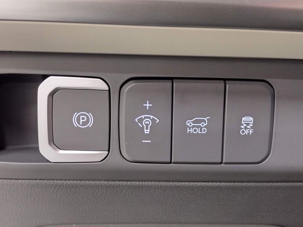 New 2026 White Hyundai SE image 24